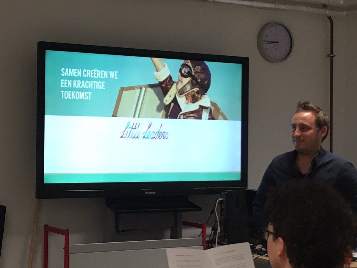 En door... <a href="/MeetUp040/">Meetup040</a> <a href="/Britt12234/">Britt van Ewijck</a>