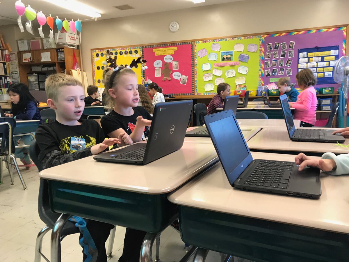 Can you get Smeeborg through the maze? First graders code at State Street School. 
<a href="/AudreyFaubert/">Audrey Faubert</a> <a href="/sharonficarra60/">Sharon Ficarra</a> <a href="/hourofcode/">Hour of Code</a>