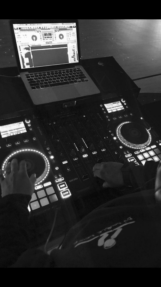 Dj Double Deuce tweet media