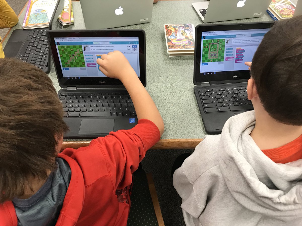 JPElibrary's tweet image. Thinking and fun?! Yes! #HourOfCode with @RistersClass of 2nd graders today @JimPlain #leanderisdlib #LISDcodes