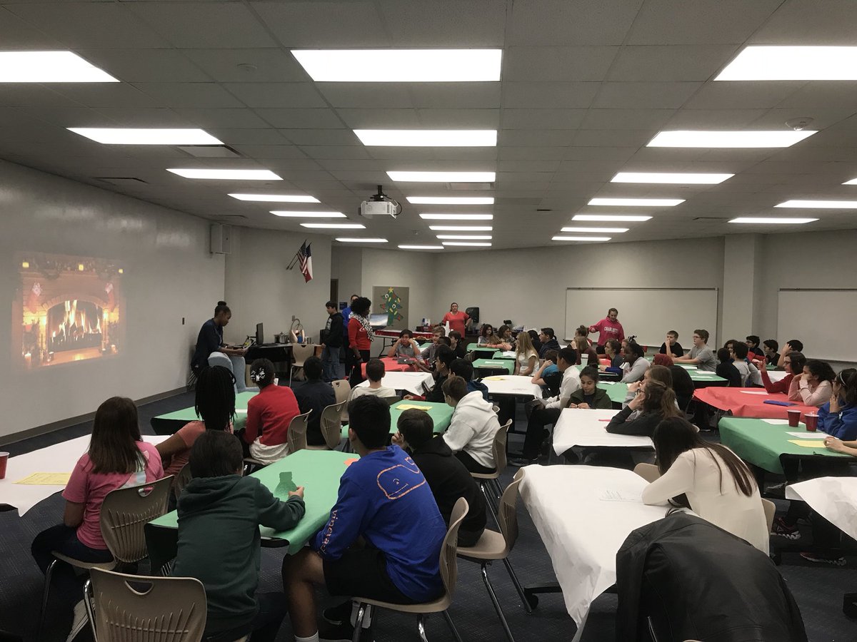Ho ho ho. Santa’s elf and a reindeer visited the 7th grade Poetry Cafe <a href="/MPJHEagles/">Memorial Parkway JH</a> <a href="/katyisd/">Katy ISD</a> #principalshavespirit <a href="/slb05/">Sara Barrow</a> <a href="/WhiteELAStar/">Tonya McKelvey-White</a> <a href="/BledsoeELA/">Tiffany Bledsoe</a> #KatyISDELA