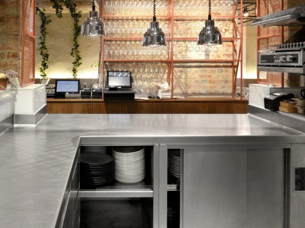 randstech's tweet photo. FYR BISTRONOMI &amp; BAR

FR | Ce projet a été un des plus longs que nous avons fait. [...]
Détails du projec >> https://t.co/3b9QcohyCM

 @sebastian_myhre 

https://t.co/jTGxUK5P6J

#Chef #Oslo #Norway #KitchenDesign #randstech https://t.co/rqnDrsWaX7
