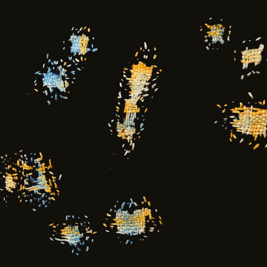 Fash_Rev's tweet photo. Darn it! Have you repaired something with #visiblemending? Share it with us by tagging us or using our hashtag #makesmthng. We love the beautiful details of this mend by @bhmakes, featured in the @Fash_Rev fanzine #LovedClothesLast https://t.co/m2MCF537ru https://t.co/NiK6RiVMDp