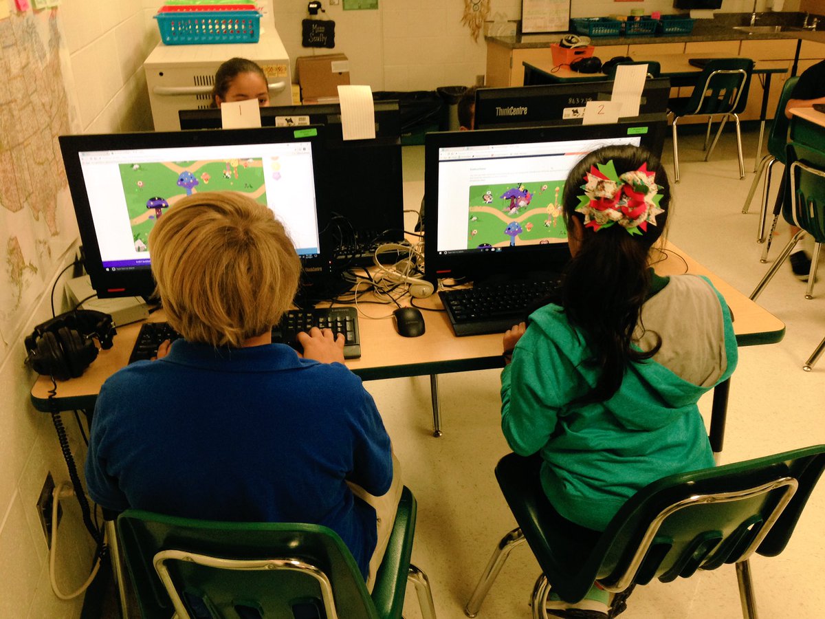KaitlynScully's tweet photo. Wrapping up our #CGEHourofCode in room 2129! We ❤️our guest software engineer &amp; @srhulsman for organizing this. #CGEeagles https://t.co/se2yo4kLOv