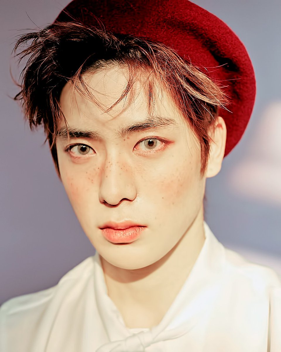 99082_ht's tweet photo. 잘 생기셨어요 진짜 https://t.co/xqnf9xcCmS