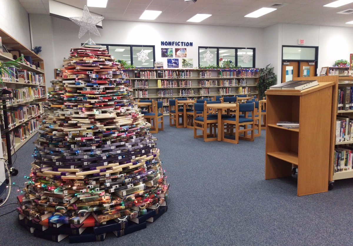 It's Holiday time in the FMS library. #booktree #Christmasinthelibrary