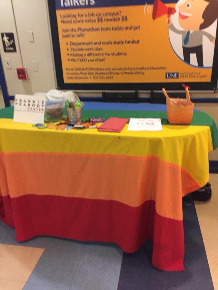 Come over to the Decary lobby to find out how to be tested for HIV. Testing will be going on from 10-2 today.
