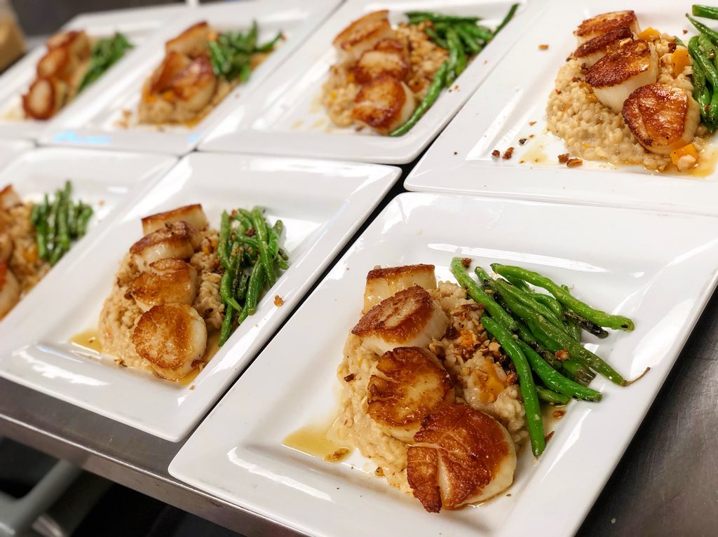 GOOD FOOD = GOOD MOOD
Satisfy your cravings, spoil yourself and eat your stress away! See you here at 1846 Front St. Cuyahoga Falls!