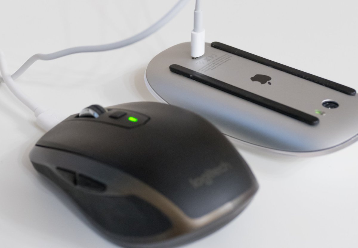 Ricordo che la foto di <a href="/SaggiaMente/">SaggiaMente</a>, con il mouse a pancia all'aria, mi ha fatto sorridere. Ma se utilizzi anche un mouse #logitech , ti rendi conto che ci sono prospettive di ricarica  molto semplici !