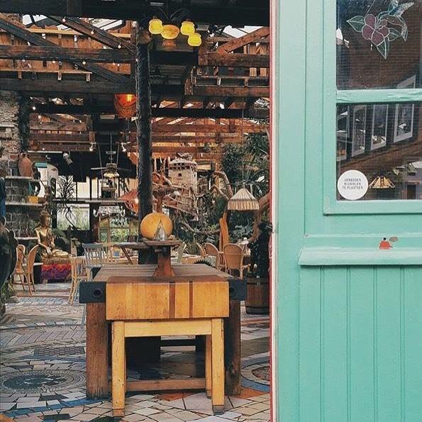 #Enschede: Op zoek naar een sfeervolle, bijzondere locatie voor je kerstborrel of kerstdiner?🎄Check Puur! restaurant Het Paradijs > puuruiteten.nl/hotspot/restau… #kerst