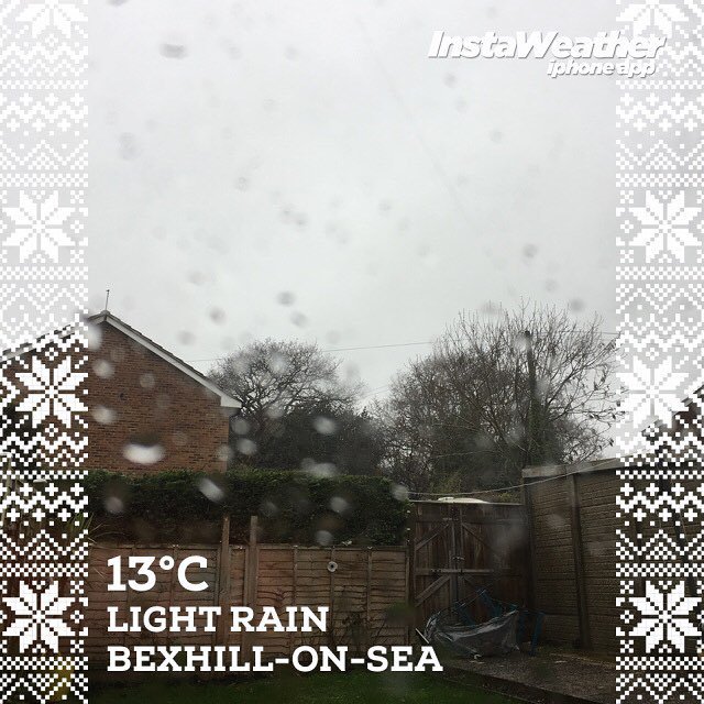 Andys_Instagram's tweet photo. Light rain??? No, no, no......snow is what we want! #Bexhill #Instagram #Sussex #Instalife https://t.co/KW9LRXW775