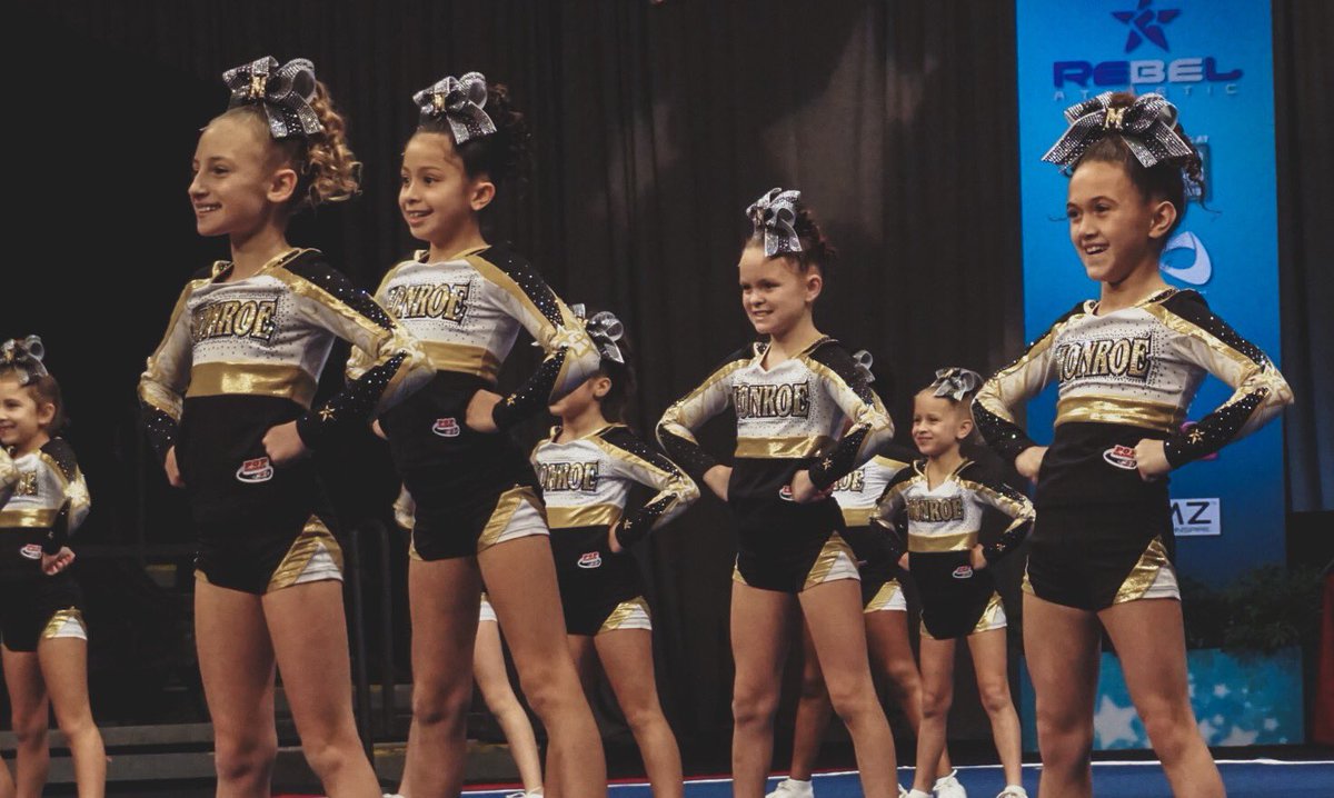 YCADAupdates's tweet photo. Weโre back for another day of cheerleading @Pop_Warner Cheer & Dance Nationals! ๐๐ฝ๐
Donโt miss the live broadcast of tonightโs competition on ESPN 3, starting at 5PM EST! โค๏ธ #PWCheer30 https://t.co/e7LHAxCLYM