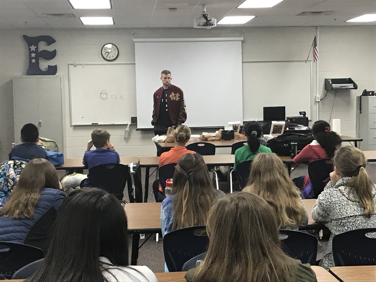 H12StoneHM's tweet photo. So proud of our student leaders.  Today @Iam_dmiii @haileystone_ @jackson_earley poured into students at Osborne Middle as they taught students about Jesus, FCA, &amp; what life in high school is all about. So good! https://t.co/gjMHr0mIES