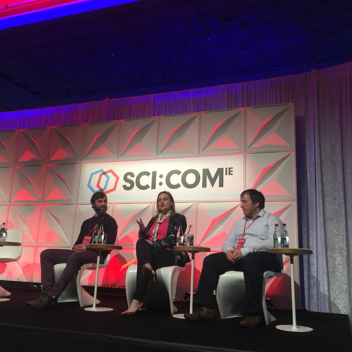 JenniHMFCassidy's tweet photo. @aoibhywavy knocking it out of the park here! She is discussing the importance of Scouting in the community and bringing STEM into their lives. #scicom17 #OneInTenMillion #STEM https://t.co/y6siKJHTtS