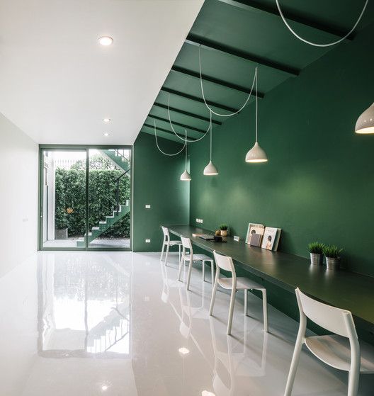 decoratak's tweet photo. اللون الأخضر فى التصميم
#green #GreenWall #design #designthinking #colour_collective #ColorRush #white #greenleaf #greenlight #GreenLight17 #GreenArrow https://t.co/eHjzKeb9Za