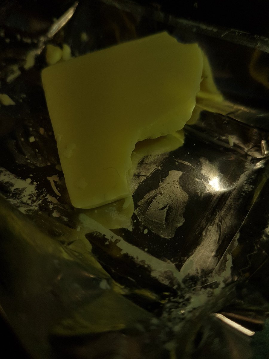 Lois Boyd (@siolboyd) on Twitter photo Nothing makes me more mad on my tea break than a #HairySituation <a href="/NestleUKI/">Nestlé UK & Ireland</a> #VeryDissapointed #MilkybarKidWhy Nothing makes me more mad on my tea break than a #HairySituation <a href="/NestleUKI/">Nestlé UK & Ireland</a> #VeryDissapointed #MilkybarKidWhy