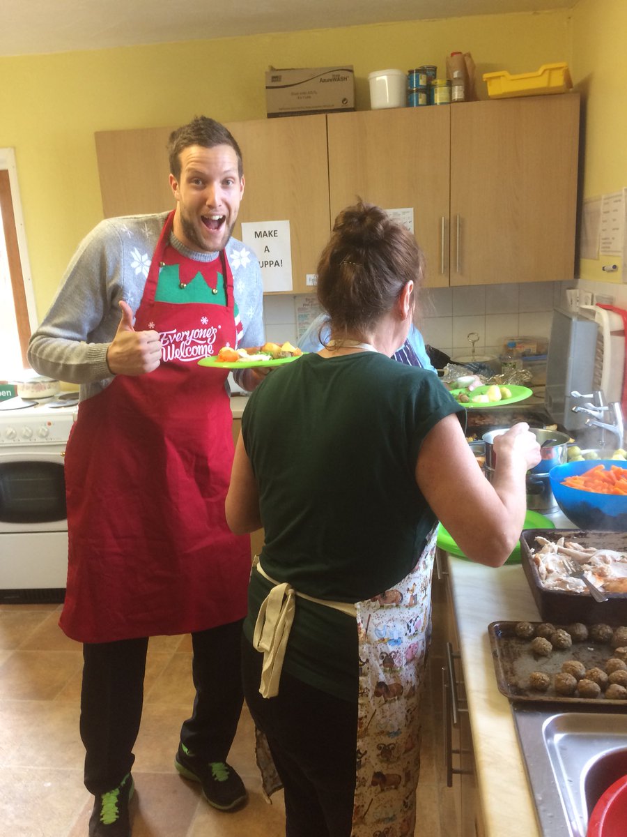 ShellvanSv's tweet image. Christmas lunch provided and served to Launceston Pre-School today @Tesco_SouthWest @GallioGary