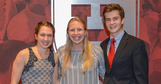 Cross Country Names 2018 Captains at Annual Banquet gocrimson.com/sports/xc/2017… #GoCrimson