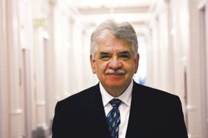 TXCommunities's tweet image. Check the @valleystar Newspaper article on our Founder and President, Dr. Arriola! - Education innovator: Retired leader in education impacting Valley students | m.valleymorningstar.com/news/slice_of_…