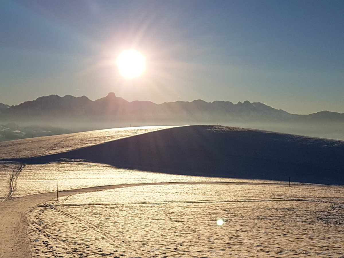 chregli's tweet photo. #skating #heimenschwand https://t.co/MugnGlSIwW