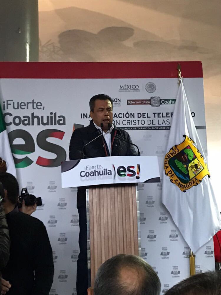 jarmendarizrr's tweet photo. Acompañó al Gobernador @mrikelme y al Alcalde @JorgeMoranD en la inauguración del Teleférico Torreón-Cristo de las Noas #JuntosVencimos. https://t.co/pOBJZJhsA8