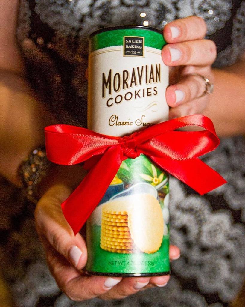 SalemBaking's tweet photo. Moravian cookies are a must-have hostess gift for holiday parties! We're now offering FREE shipping on orders $24.99 and up, so head over to https://t.co/6ZuhcWfumG and cross some names off on your holiday gift list! https://t.co/6aA6GvcAS1