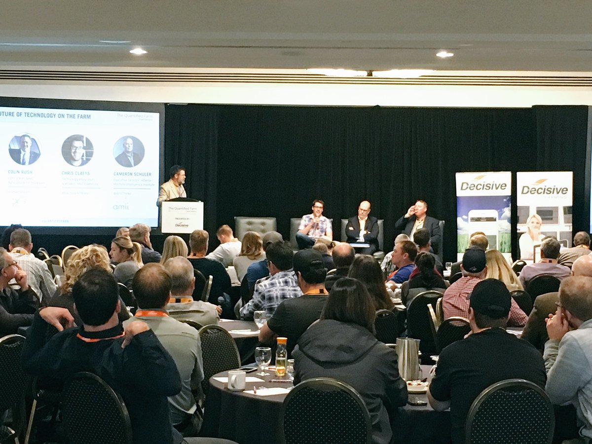 Twitter is a great tool to get the support you need &amp; build community to help keep up with farm technology <a href="/FarmingAintEasy/">Chris Claeys</a> #QuantifiedFarm