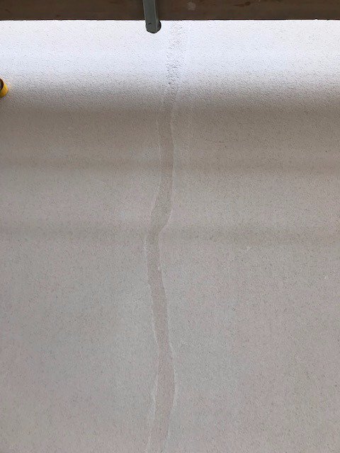 PeterWiffen's tweet image. @PersimmonHomes @NHBC  Do you think that this is acceptable on a new Persimmon home ? Looks more like a patch work quilt #poorworkmanship
