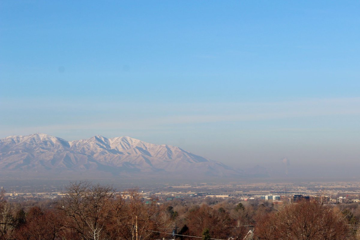 UtahDEQ's tweet photo. Day 2: The PM2.5 pollution is starting to build in the valley. @NWSSaltLakeCity has forecast this as a prolonged inversion event. No relief for the next few weeks. Act now to protect you and your neighbor's health. #ActNow4CleanAir https://t.co/ouQQtEy01I