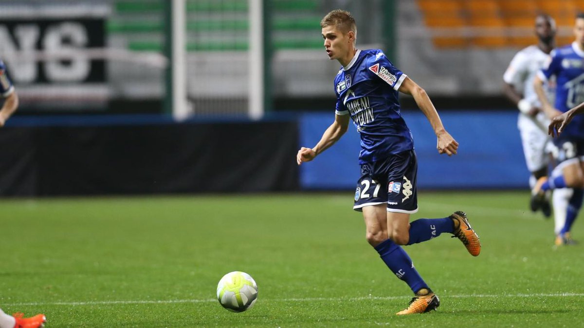 lesteclairSport's tweet photo. @AS_Monaco @estac_officiel : Aloïs #Confais titulaire ? https://t.co/w4mPsnKdjO https://t.co/GKo39CzFer