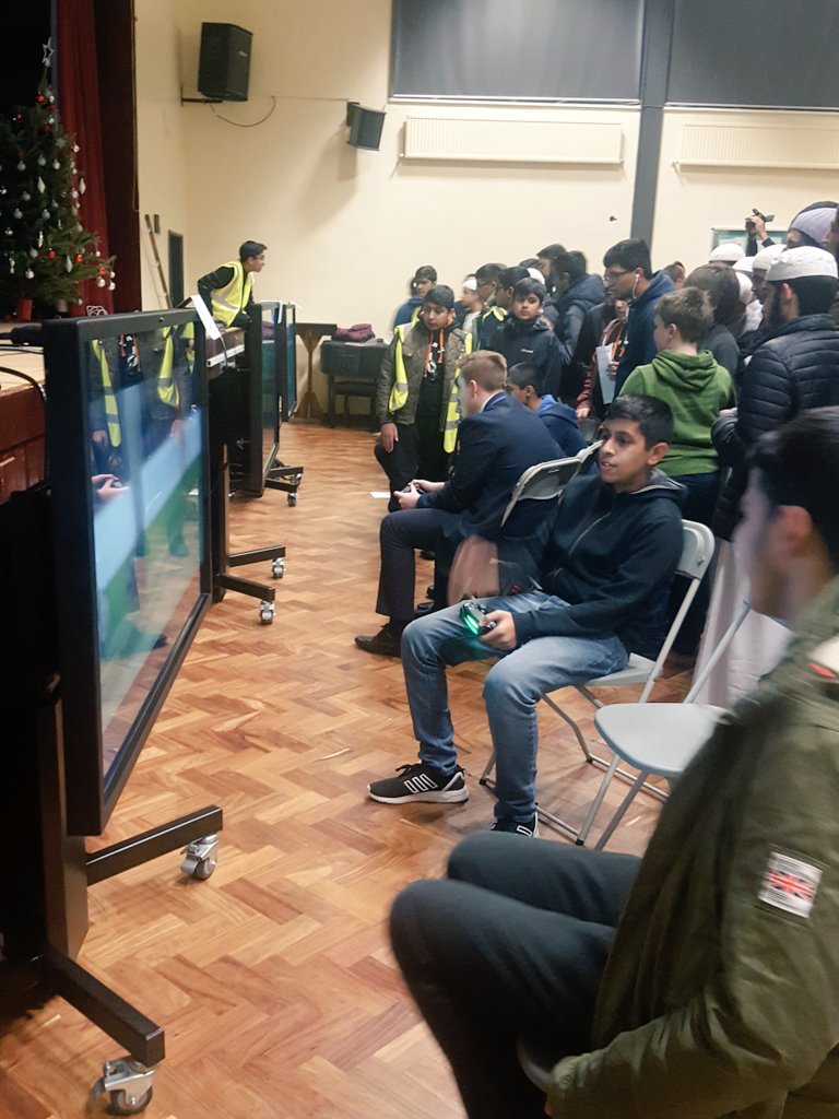 KumonYall's tweet photo. We have kicked off our #FIFA18 tournament @thornhillca where under 16s and Over 16s play it out on #Playstation4 #PlaystationExperience #community #kumonyall #thornhill #unity https://t.co/uQKpvJRc67