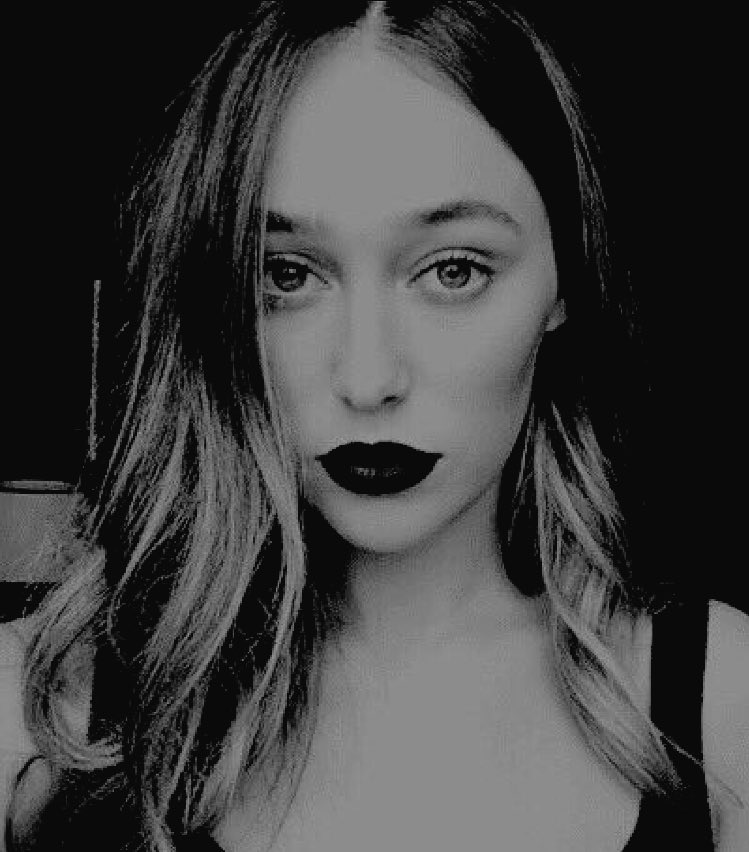 brxkengxddess's tweet photo. 『 i see the best minds of my generation destroyed by madness. 』

𝚖𝚞𝚛𝚍𝚎𝚛𝚎𝚜𝚜 𝚊𝚗𝚍 𝚜𝚌𝚑𝚒𝚣𝚘𝚙𝚑𝚛𝚎𝚗𝚒𝚌.  

〝 ─ ʀᴜɴ ᴀᴡᴀʏ ғʀᴏᴍ ᴍʏ ʙʀᴏᴋᴇɴ ʜᴇᴀʀᴛ. 〞

〘 https://t.co/Haj4iGErZE 〙

¿ｒｔ？ https://t.co/p0UR0Ew2xj