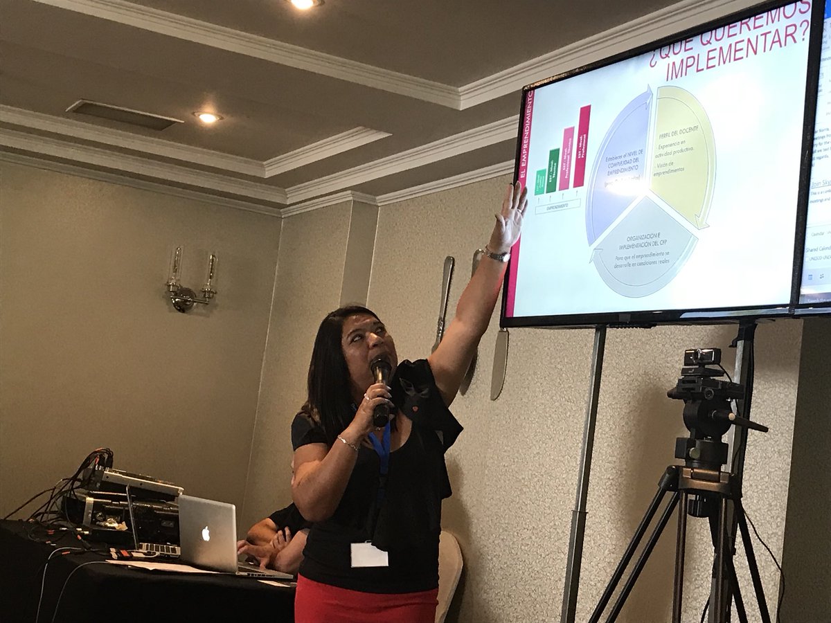 elinmccallum's tweet photo. Monica Rubiños from #CEFOP presenting entrepreneurial skills development approach in Peru #UNEVOCEntrepreneurship https://t.co/rQ5hu9r0an