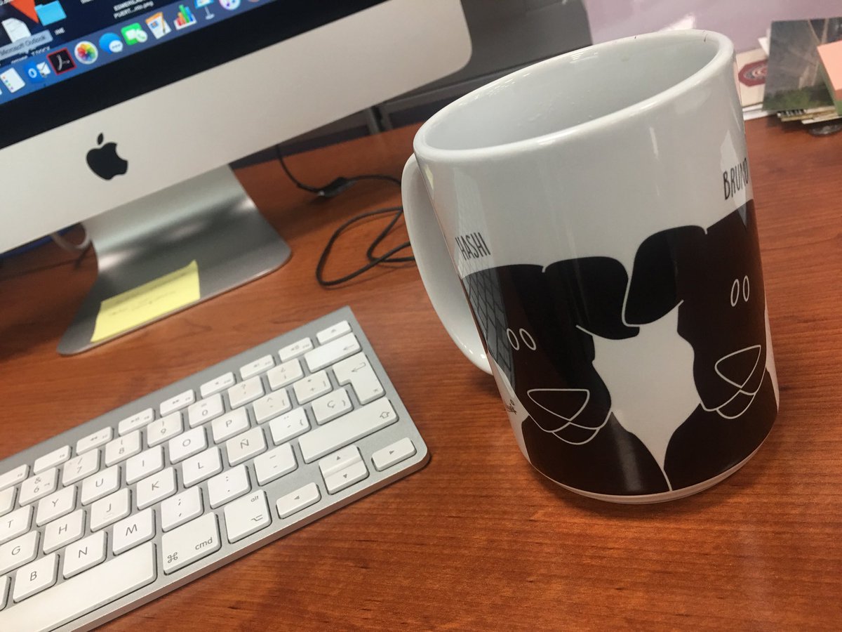 JakValderrabano's tweet photo. #CoffeTime #Disfrutando #TazaNueva @KoloPets @BRUNOHASHI40 #ActitudPositiva #ResolverYAtender pendientes https://t.co/myDJnRiuZV