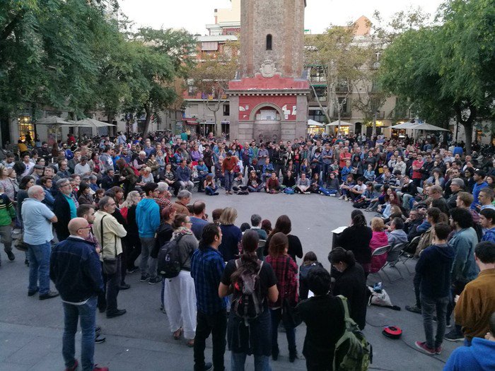 tolosaldeataria's tweet photo. [EGUNEKO GOMENDIOA] Kataluniako independentzia prozesuan zeresan handia eman dute CDRek –Errepublikaren Defentsarako Komiteak–. Hitzaldia eskaini dute gaur Anoetan: https://t.co/QqvSJyLTDY #indekat https://t.co/FAWzlDUPZg