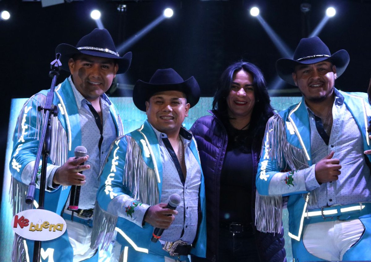 Alc_Iztapalapa's tweet photo. Por tercer año consecutivo el inicio de las festividades #DiciembreEnIztapalapa se realiza con saldo blanco; anoche en la #PosadaKB tuvimos más de 25 mil asistentes disfrutando del espacio público: @DioneAnguianoF https://t.co/i028LSQ2N2