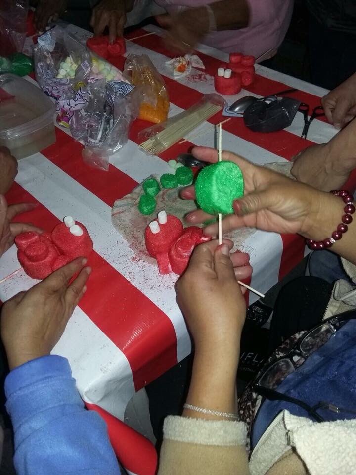 isra_p_g's tweet photo. Llevamos a la colonia #SanAgustinTerceraSeccion el taller de #Bombon a nuestras vecinas, seguimos trabajando por un mejor #Ecatepec @candy_rponce @CG_Ecatepec @NormaPonceO @ErnestoNemer @alfredodelmazo #ComprometidosConEcatepec #ComprometidosEnGrande https://t.co/w00YNCsSmh