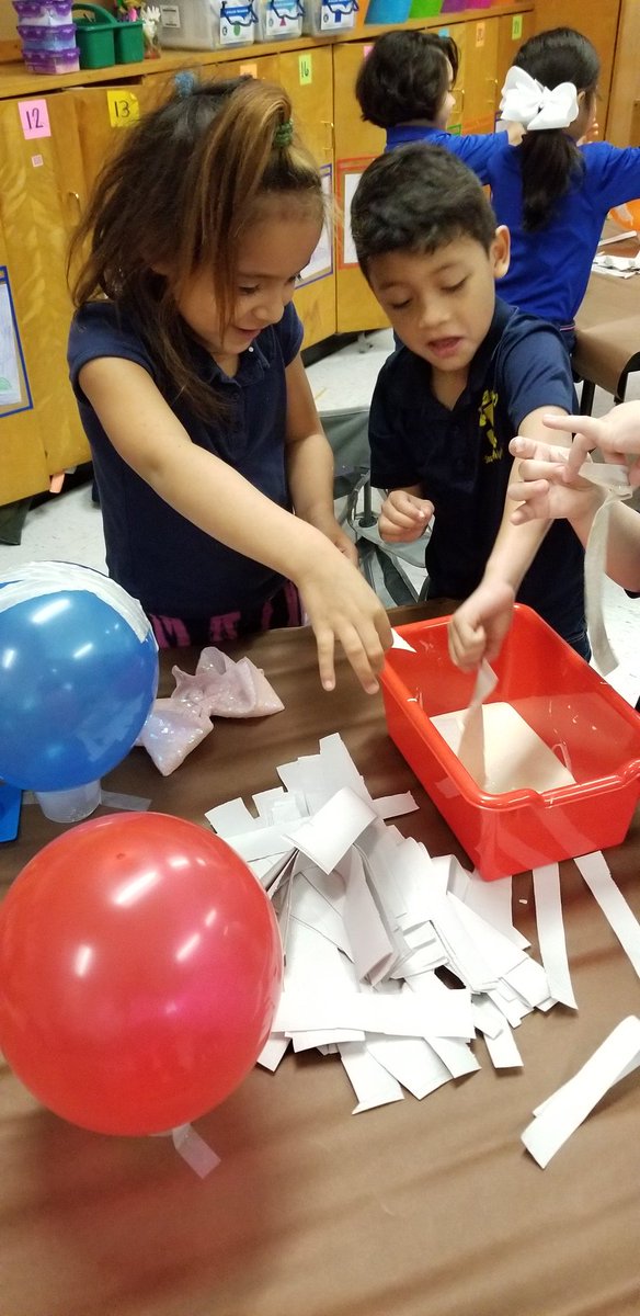 wonderwoman956's tweet photo. #DeSTEAMber @AJacksonElem @pedrorgar @sylviaibarra5 @DrGonzalez8 @BVieh @McAllenISD https://t.co/0yY0wnGTU8