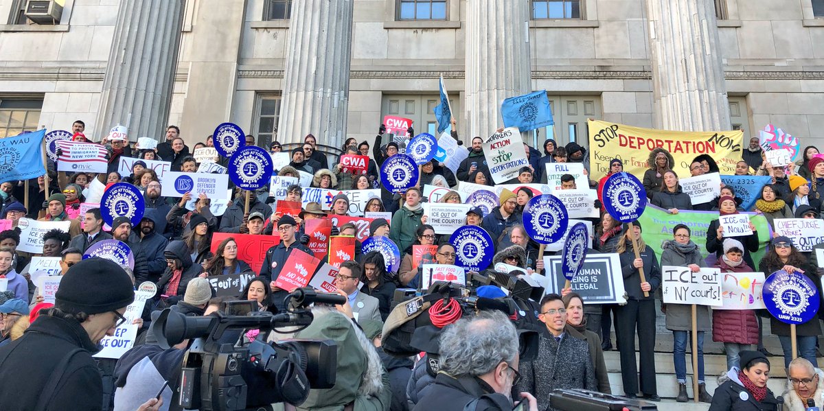 CWADistrict1's tweet photo. Supporting our sisters and brothers @UAW and their clients’ rights to access to court. No #ICE in our courtrooms! https://t.co/bKoXIAiYLO
