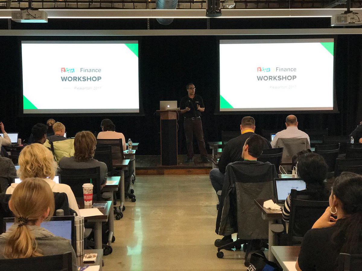 Zoho's tweet image. Raj Sabhlok kicks off Zoho Finance Workshop with a session on Modern Accounting. #Zohofinanceworkshop