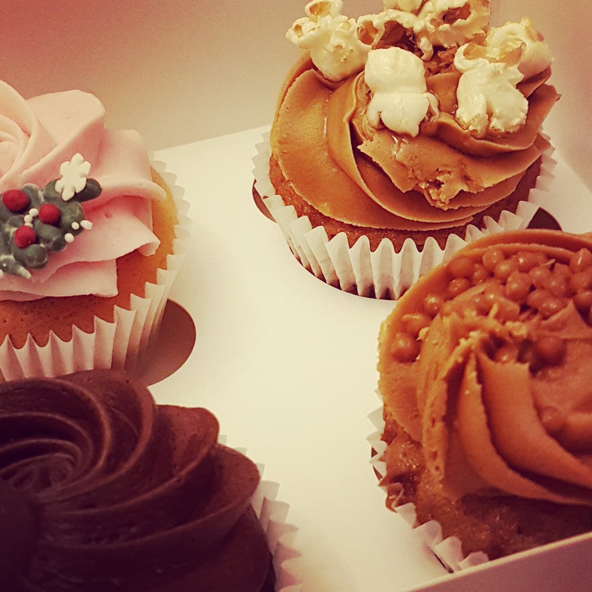 Sampling the stunning cupcakes we're offering, supplied by the sublime #nottingham <a href="/StrawbCupcakes/">Strawberry Cupcakes</a> 

#cupcakes #eat #feedfeed #foods #foodcoma #foodphotography #foodie #foodies #foodgasm #foodlover #foodpic #foodporn #foodstagram #getinmybelly #hungry #lunch #nomnomnom