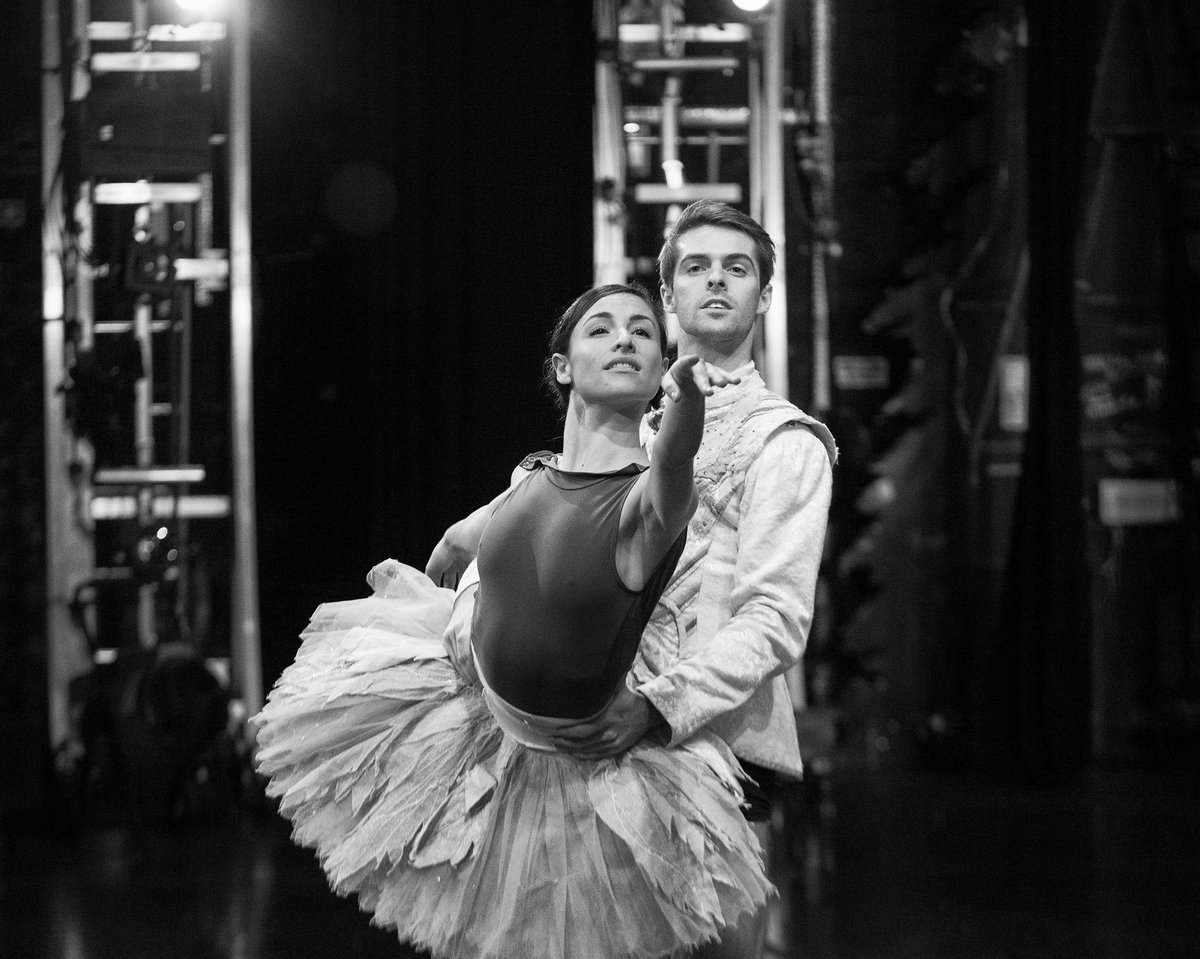 BRB's tweet photo. With 3 of our dancers debuting in the role of The Nutcracker Prince this year, we caught up with them to find out how they've been preparing. Read the article via the link & enjoy more of these stunning pictures by @dancers_eye on the blog! https://t.co/uerbJpo4b3 https://t.co/a2XTiCObOj
