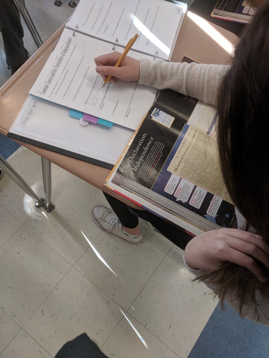 mcneelycourtney's tweet photo. Analyzing the "ultimate breakup letter" in American History 8. Mr. Lesinski catches Thomas Jefferson passing notes to the British and breaks down the text of the Declaration of Independence #NBNation #NBHistory #relatingtoreallife https://t.co/VMIpuQ3Rhn