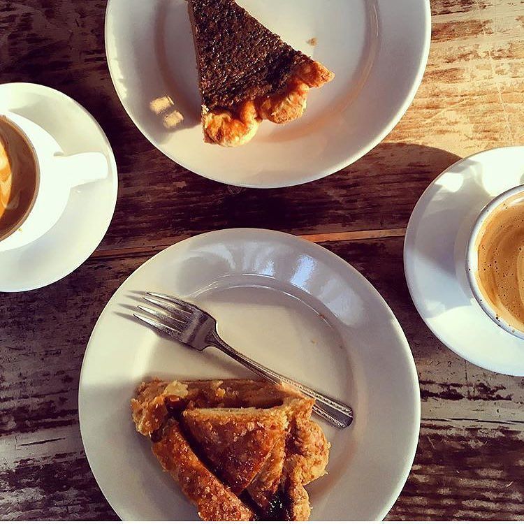 birdsblack's tweet photo. Buy 2 slices get 1 FREE✨at our 3rd avenue location! #pienot #anotherexcusetoeatpie https://t.co/377oZYsyDr
