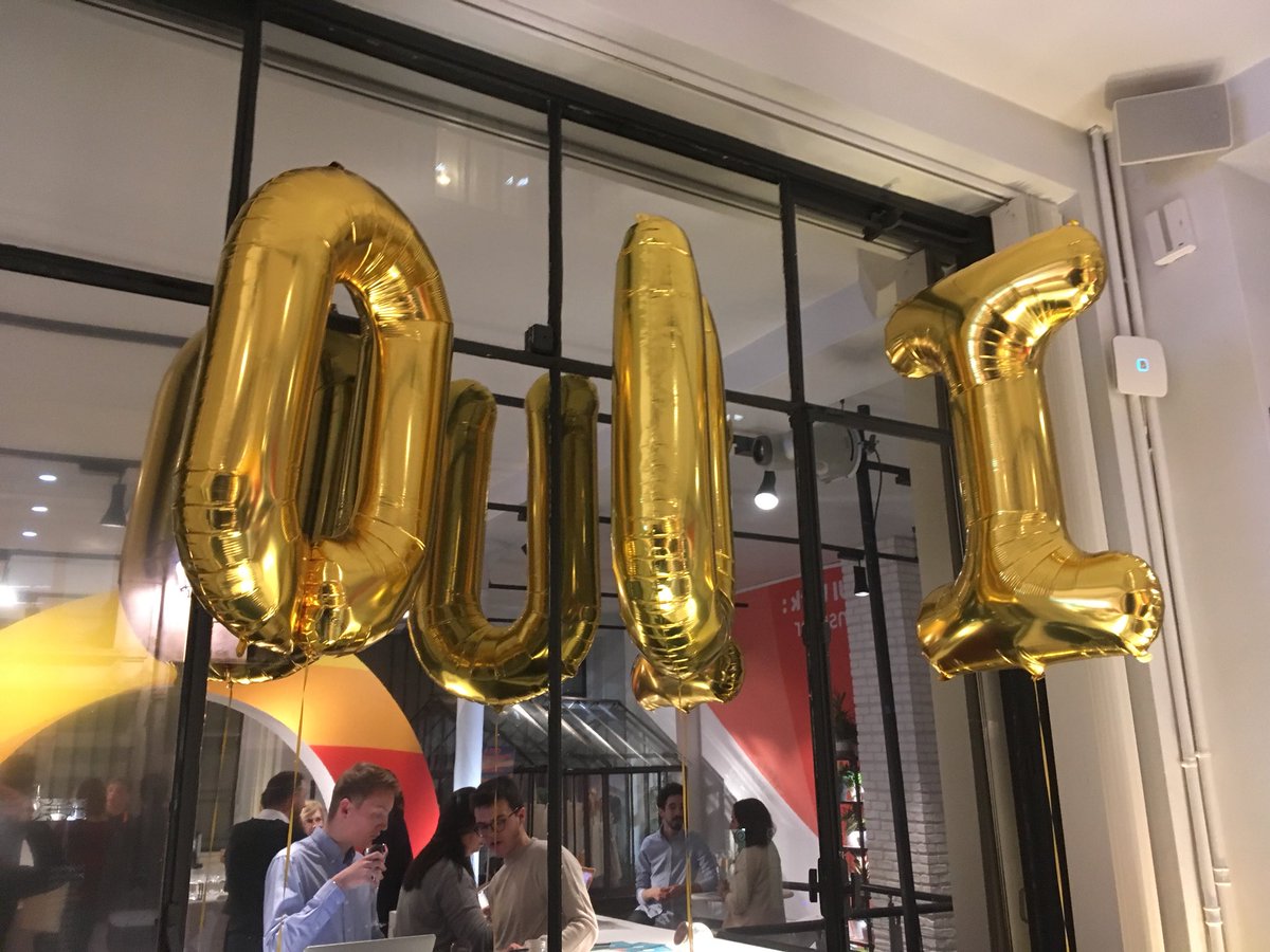 TGVINOUI's tweet photo. Ce soir nous sommes au #OUIwork, lieu éphémère de la co-construction du voyage de demain ! Alors dites #OUIauxvoyages avec nous ! Cc @SNCF_Digital https://t.co/70SLQ32o7X