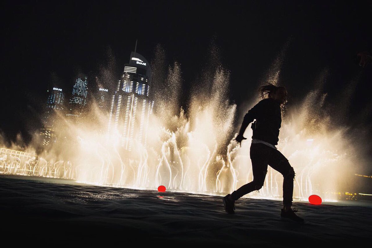 Courtnae_Paul's tweet photo. I’n our defense, we were left unsupervised 😋🔥🤘🏼💨
📸: @andrewkirkby
🎥: @mr_danwalsh
#ASICSTigerSA #Dubai #SoleDXB #Bgirl #DXB https://t.co/zbriQrDPdG