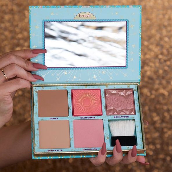 BenefitBeauty's tweet photo. RT if our #cheekparade palette is on your wish list this year! π https://t.co/ll9Yqkt4U4