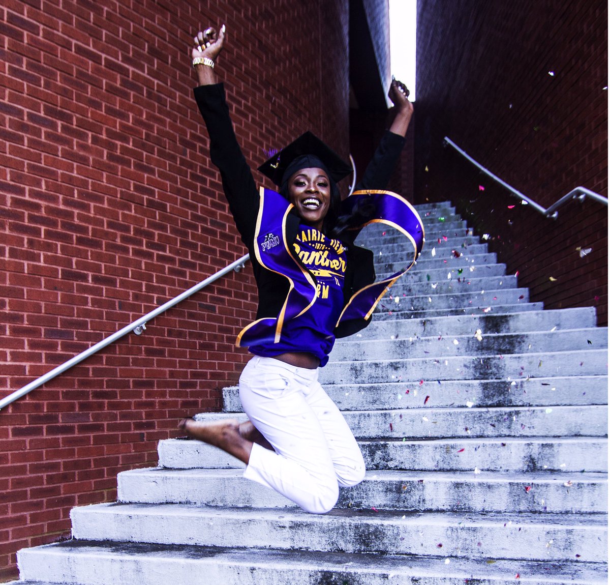 LightShotIt's tweet image. Grad pics #pvamu17