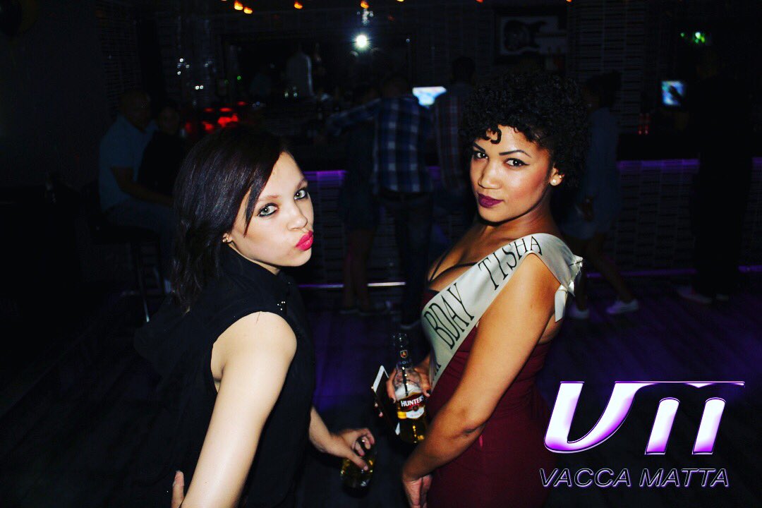 VaccaMattaCpt's tweet photo. #ThatsWhatILike is TONIGHT 🌻 join the party 🎈 https://t.co/ruiQ2GKbf8