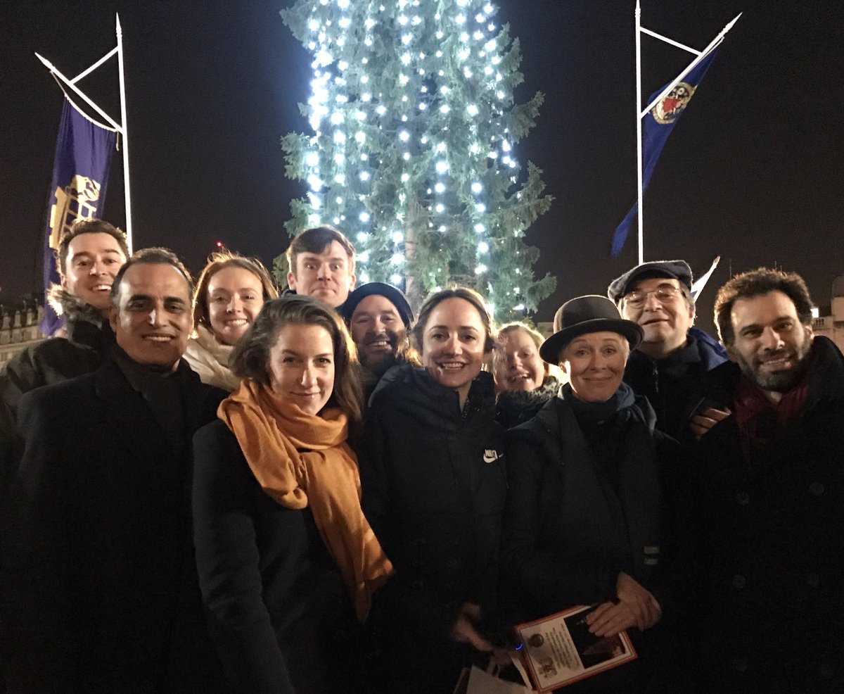 This evening the company of #OsloPlay and <a href="/mona_juul/">Mona Juul</a> attended the lighting of the Trafalgar Square Christmas Tree - a gift from the people of Norway to London